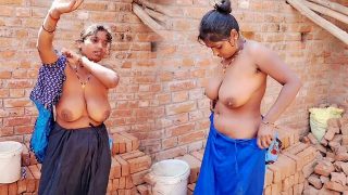 Ragini Changing Her Cloth & Fingering On Cremie Pussy