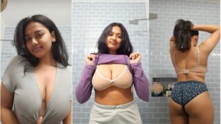 Beautiful Desi Girl Nude Showing & Doggy Style Fucking