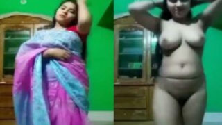 Pussy stript show beautiful bengali girl in saree